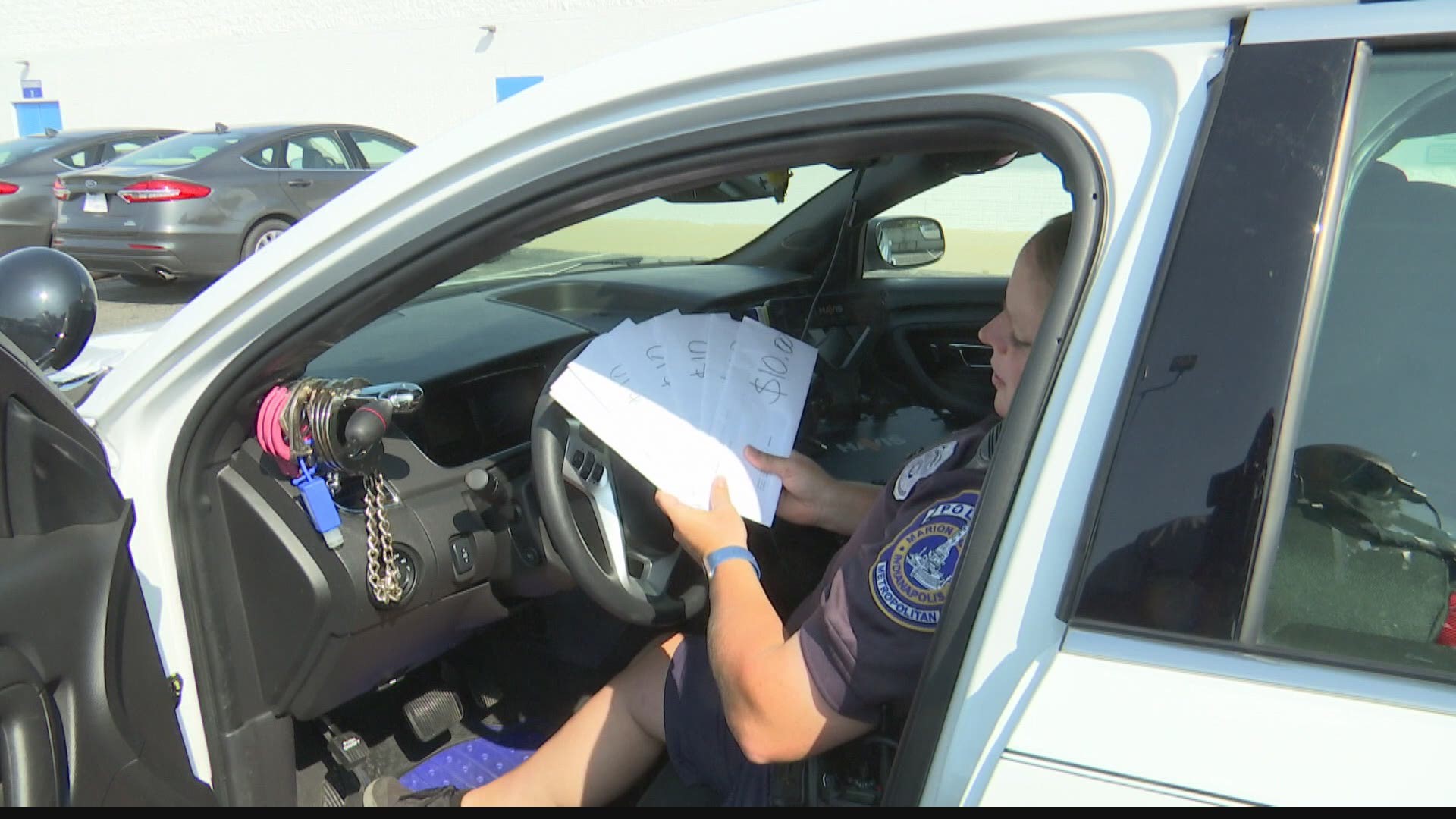 IMPD officers have been using random acts of kindness to encourage more positive interactions with the community.