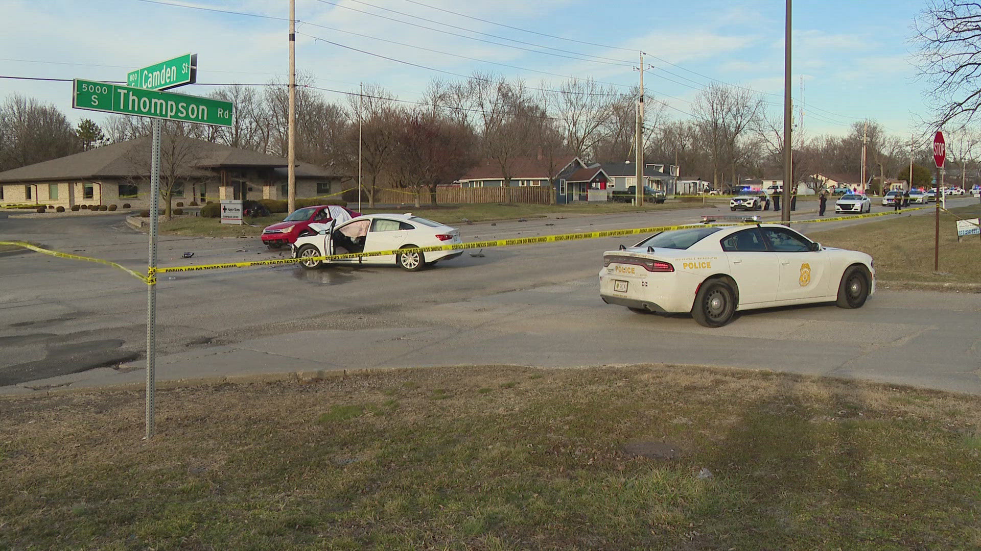 Motorcycle, 2 cars involved in fatal south Indianapolis crash | wthr.com