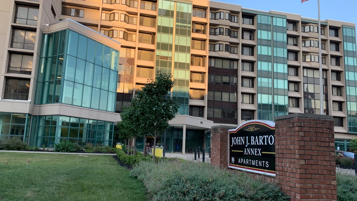 Residents Hot Frustrated After Downtown Public Housing Complex Loses Air Conditioning Wthr Com