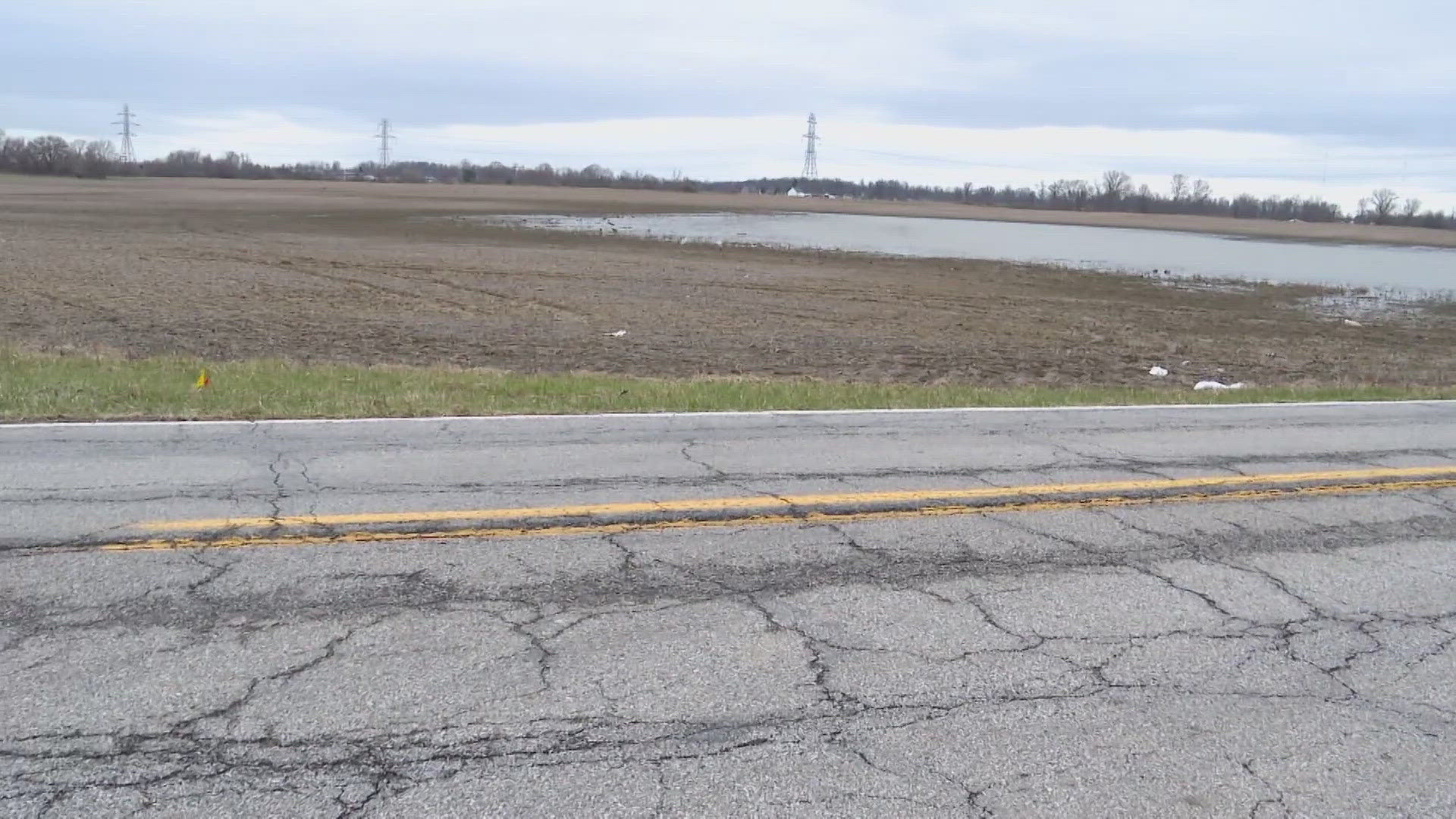 13News reporter Alex Almanza talked to frustrated Franklin Township residents who aren't backing down against the proposed $1 billion data center.