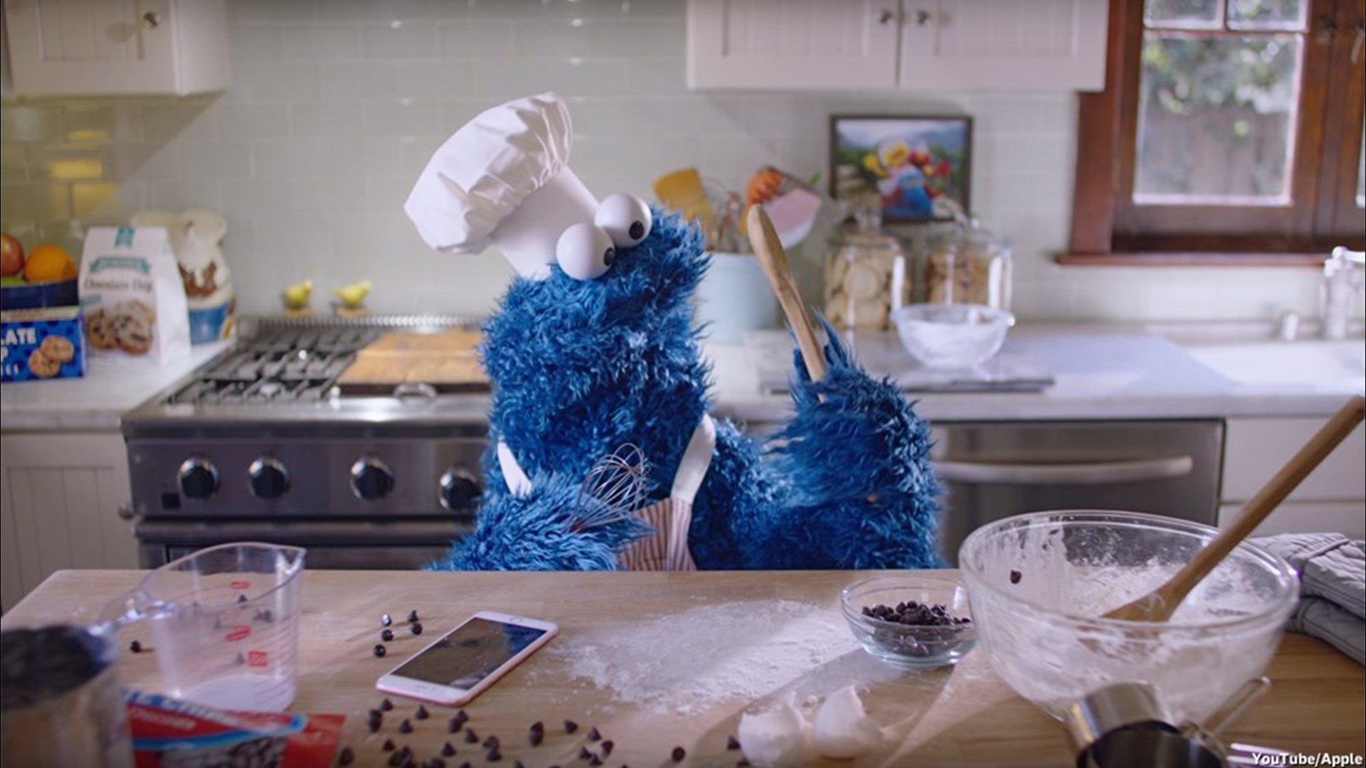 Cookie Monster spends adorably heartbreaking wait for cookies in new ...