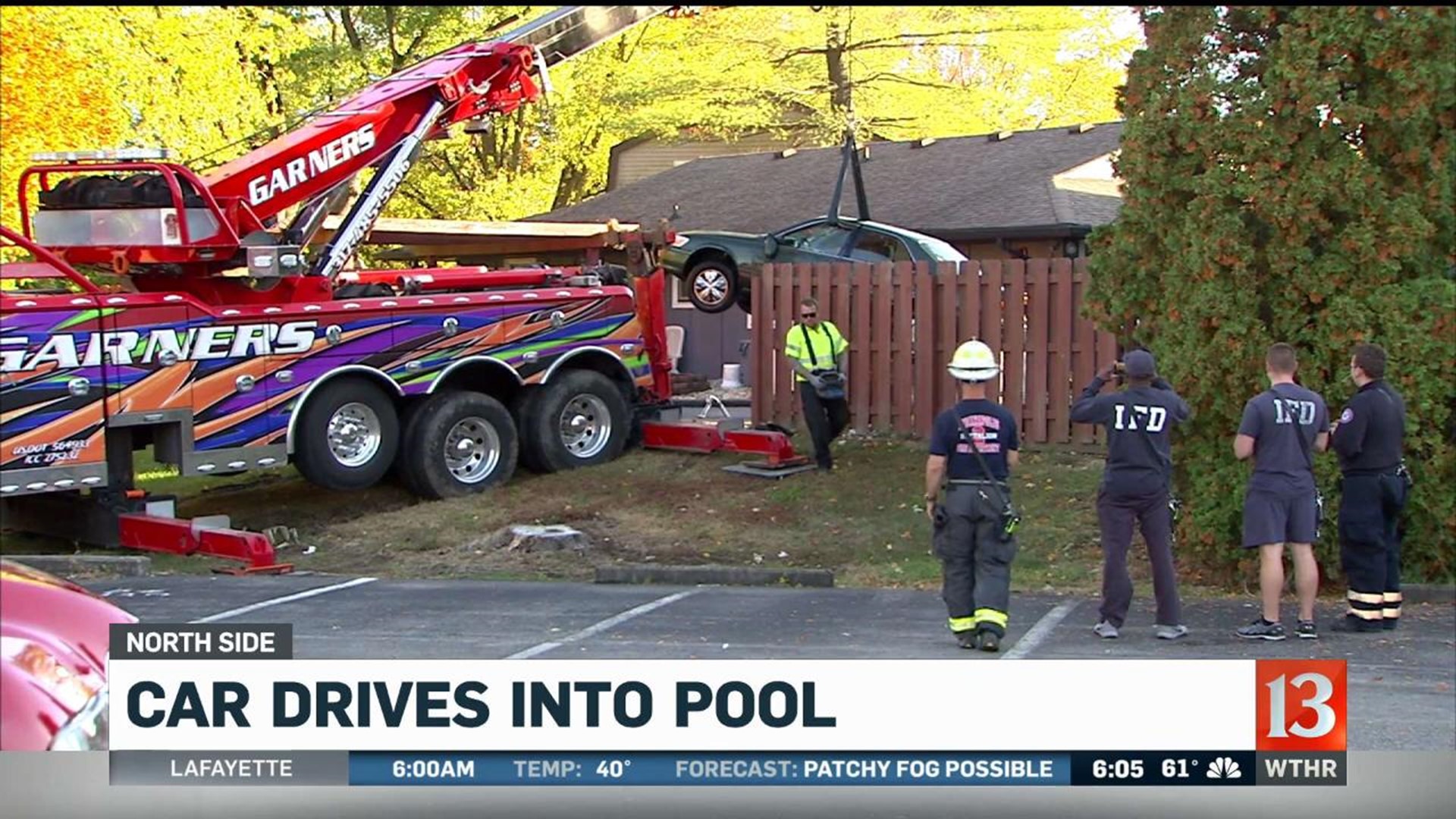 Car drives into pool