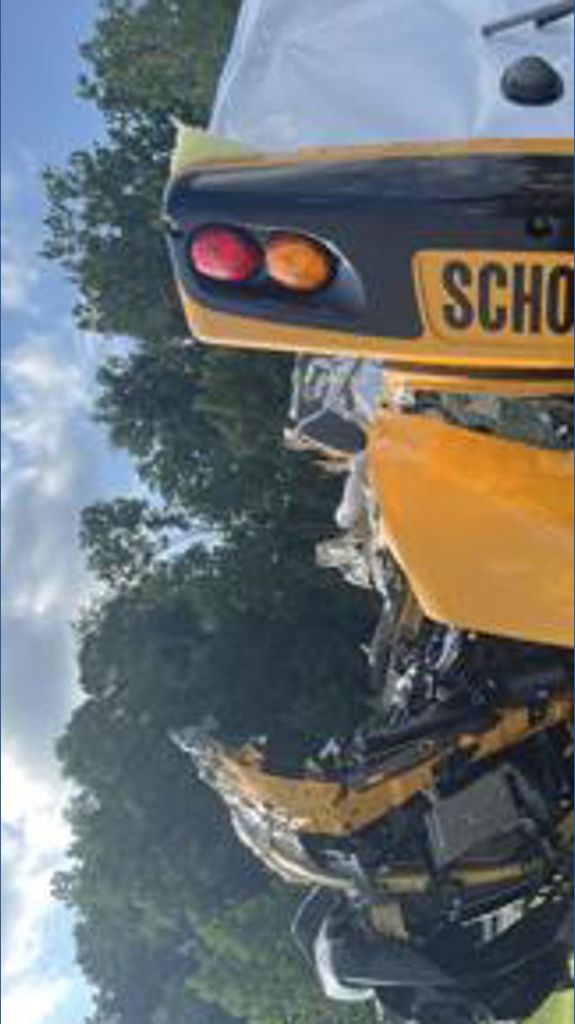 Crash involving school bus closes I-70 in Henry County | wthr.com