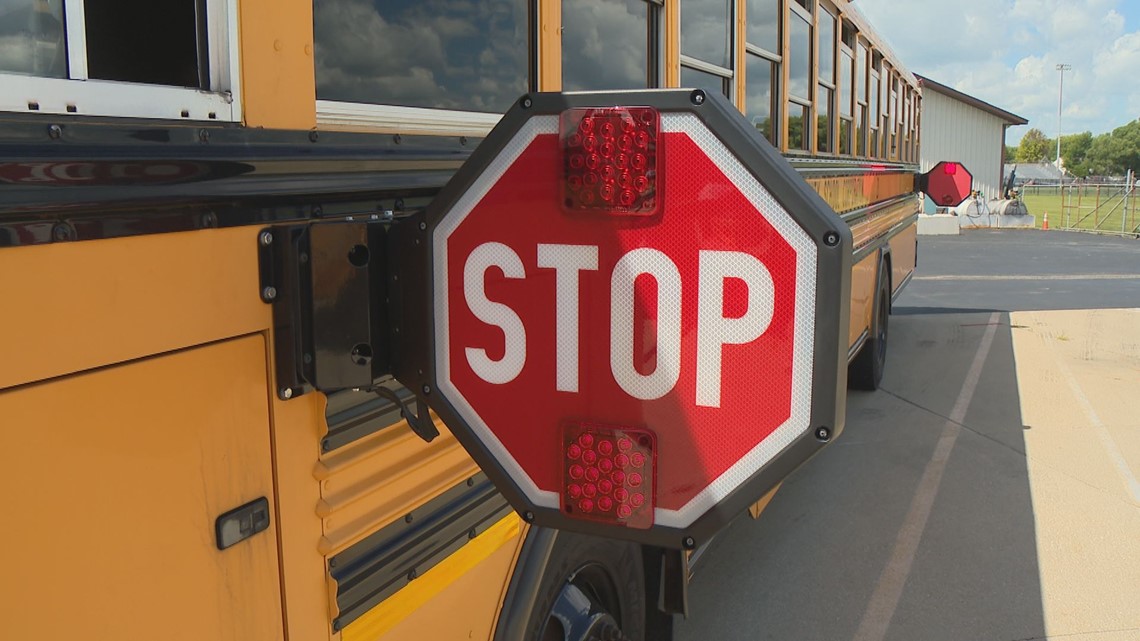 Danville officers cracking down on school bus stop-arm violators - Vimarsana News