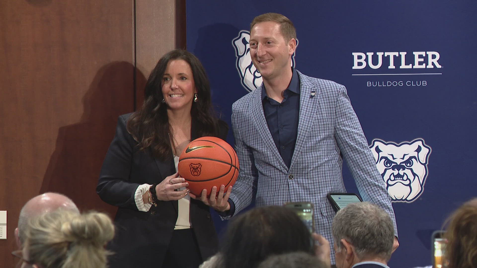 Wisconsin uses record-breaking 18 3-pointers to beat No. 15 Purdue 97 ...