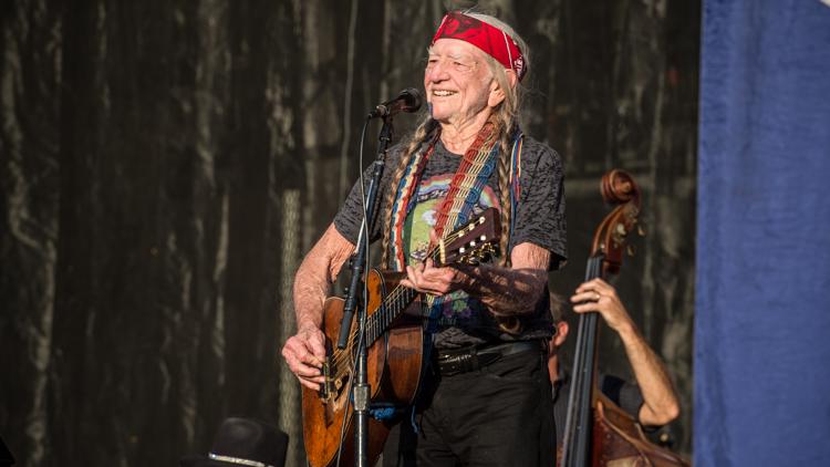 Willie Nelson, Bob Dylan, Sheryl Crow, more performing at Outlaw Music Festival in Noblesville