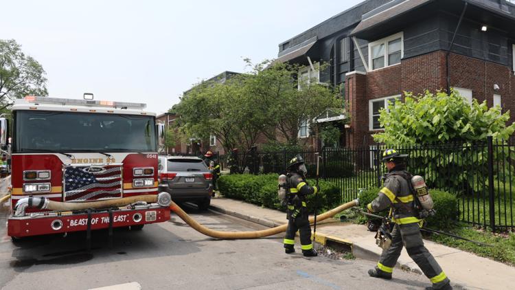 North Indianapolis apartment complex evacuated after fire breaks out in unit