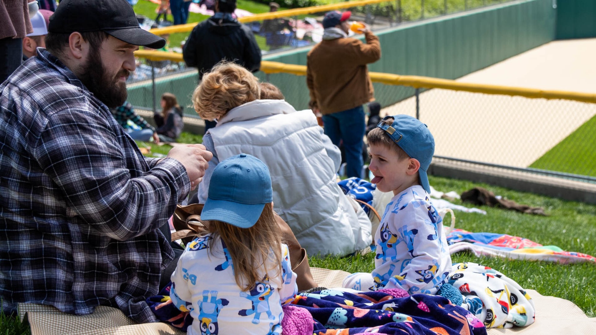 'Bluey' welcomes record crowd to Victory Field | wthr.com