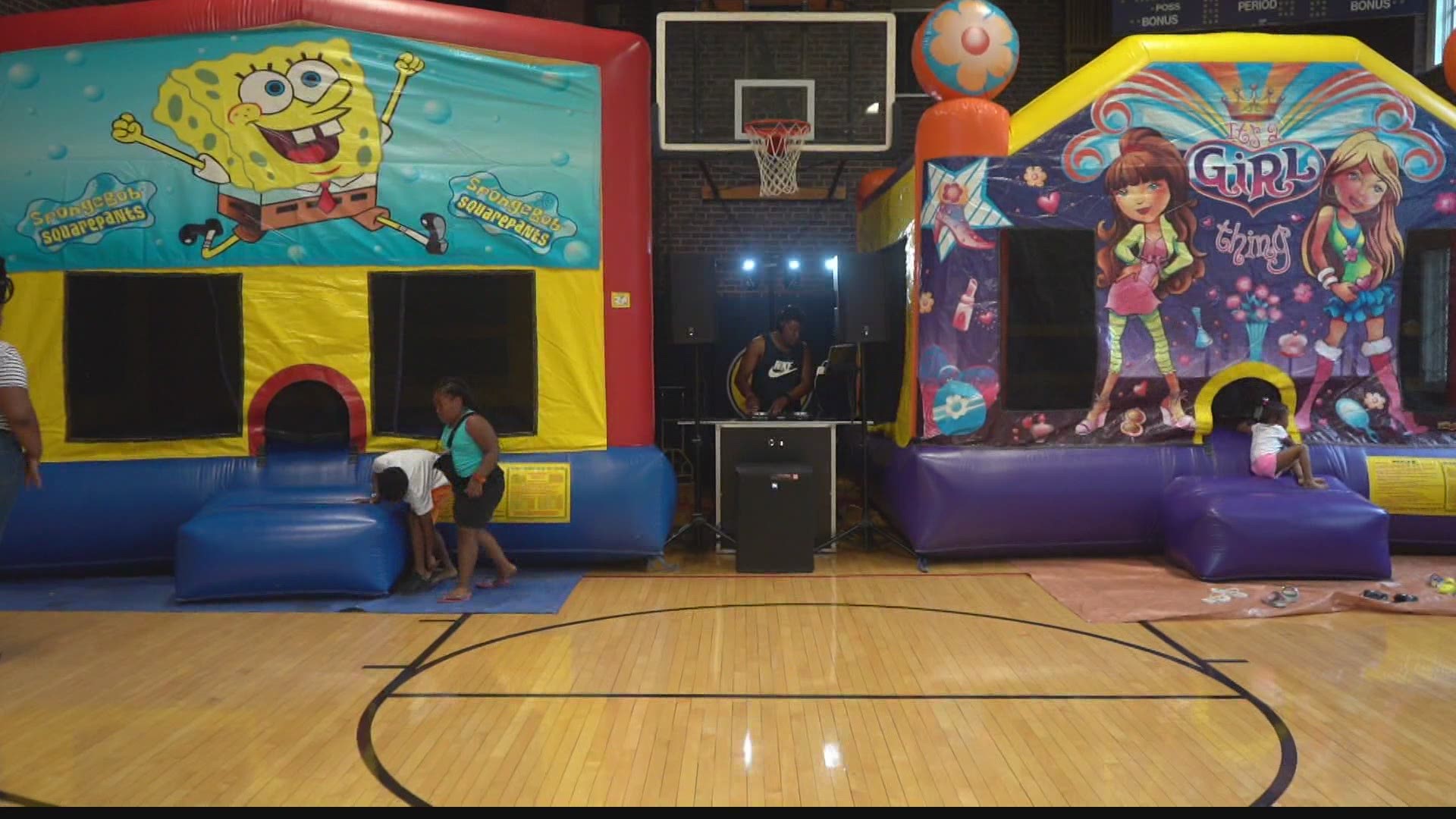 Indy native Rashia Whitlock gives back to her hometown | wthr.com