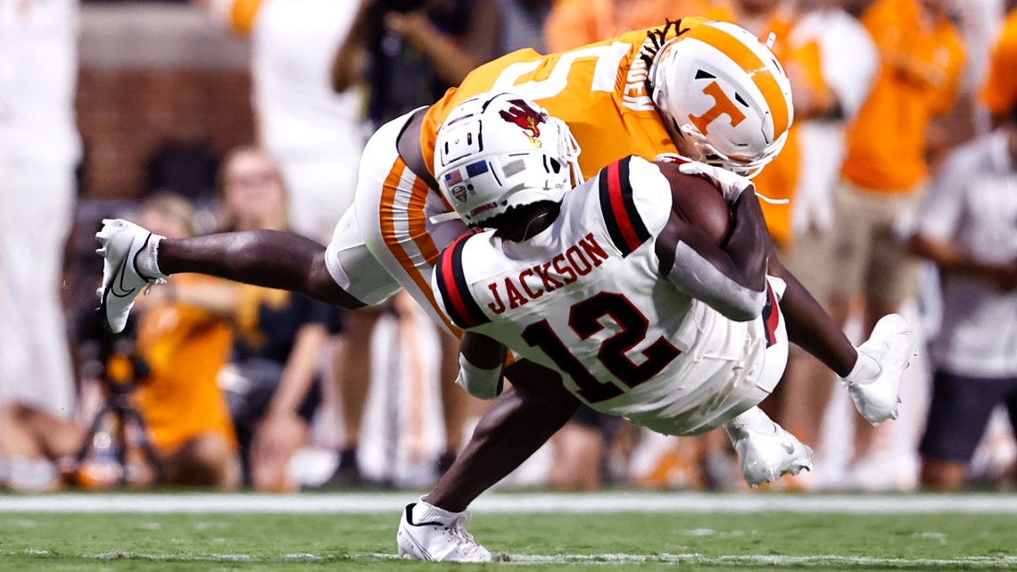 Hendon Hooker 'in complete command' of Tennessee Vols' offense