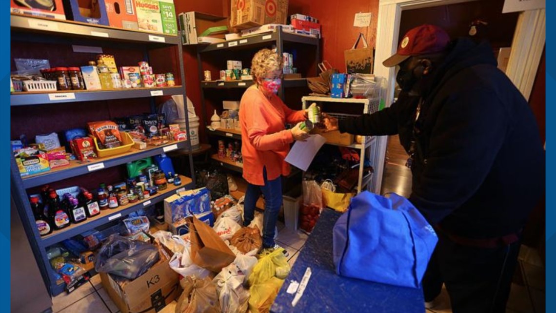 Food pantries, aid programs see rising demand amid inflation - Vimarsana News