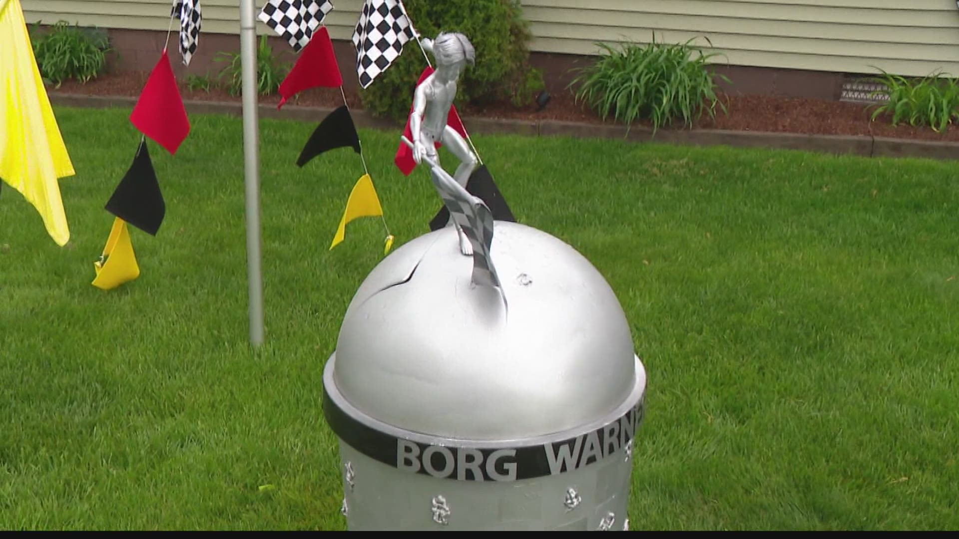 We're telling you how IMS is encouraging Indy 500 fans to decorate their homes in race-themed fashion and join a digital map.