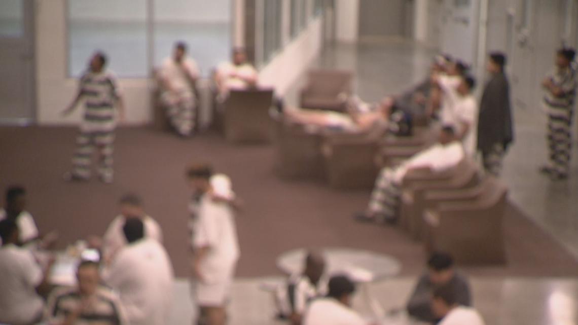 ICE sent 1,000 immigrants to the Marion County jail in 2025