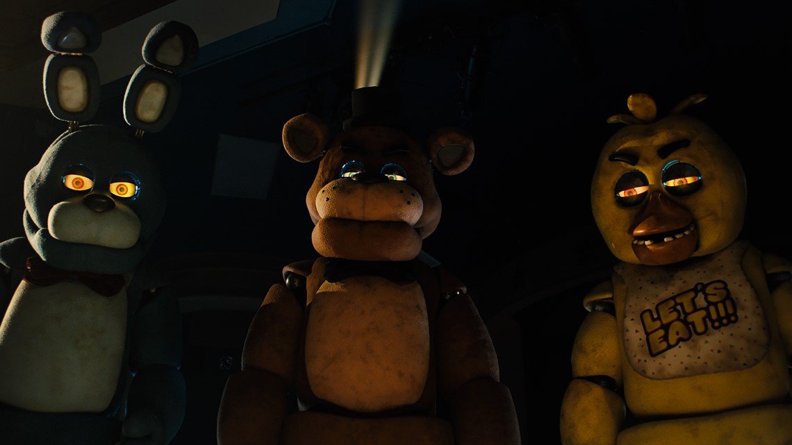 chuck e. cheese as an animatronic in five nights at