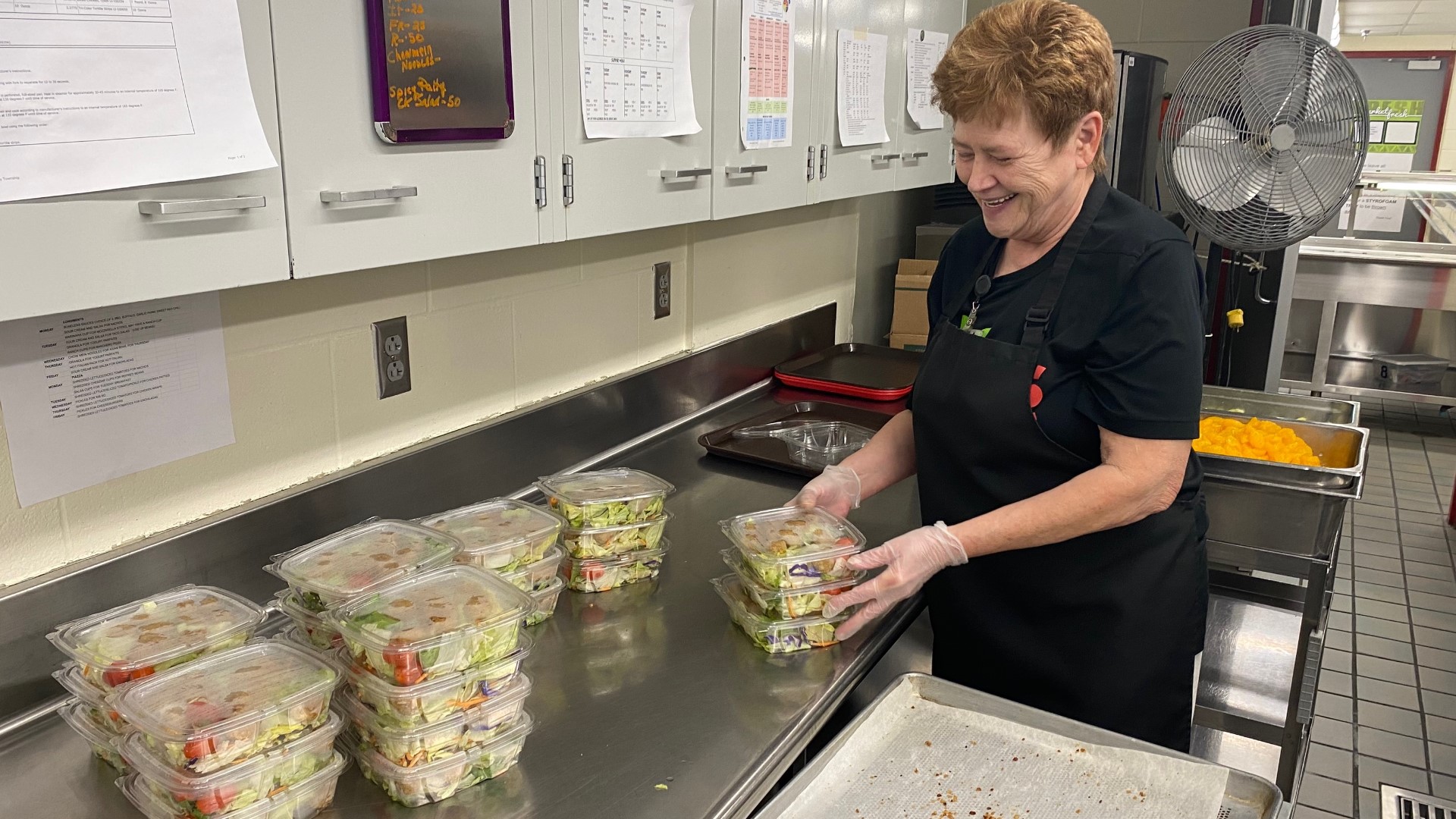 Perry Township Schools hiring cafeteria workers