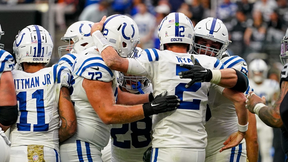 Las Vegas Raiders linebacker Jayon Brown (50) leaves the field against the  Indianapolis Colts during the