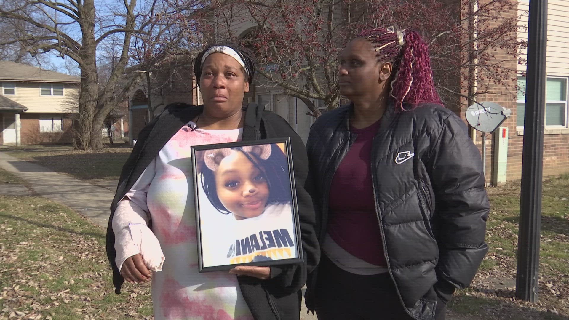 13News reporter Rich Nye talks with Michelle Diggs, who lost her daughter Lashelle Hewlett in a triple shooting Tuesday night.