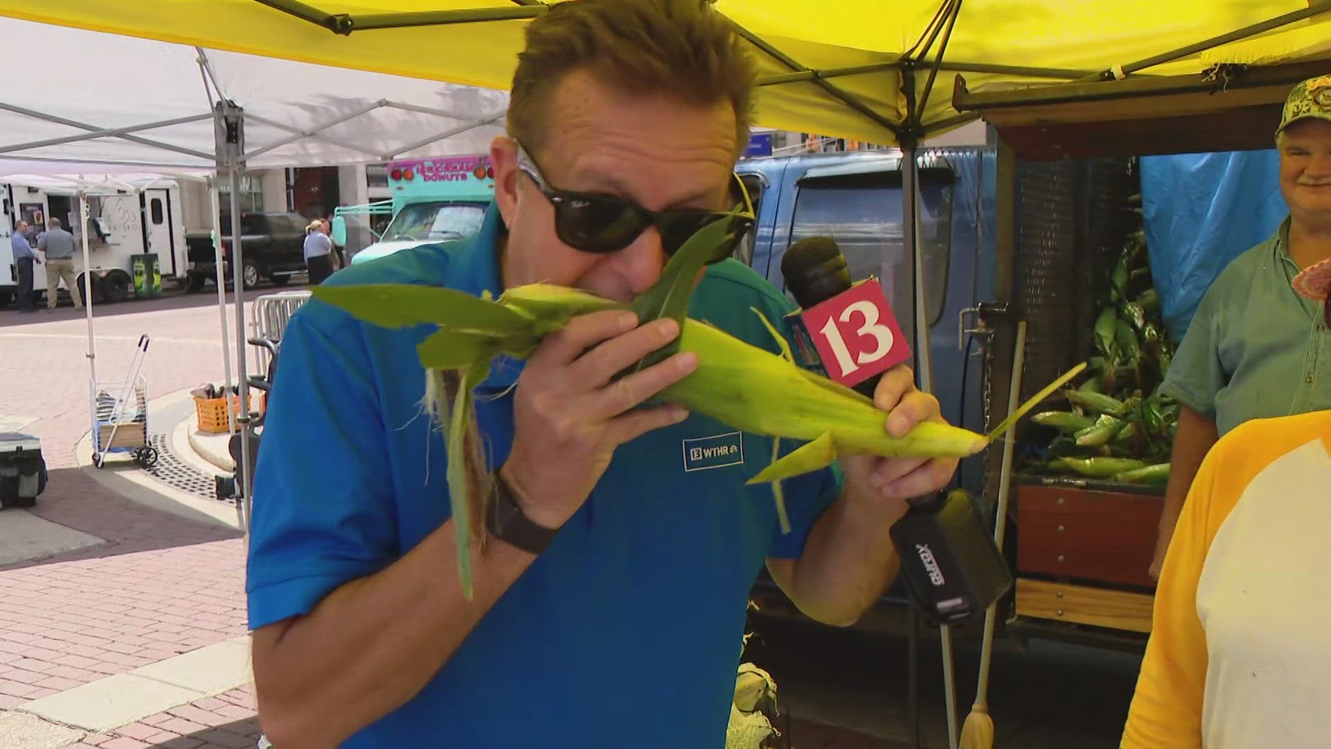 13Sports director Dave Calabro visits Monument Circle on his weekly quest to find some Good News!