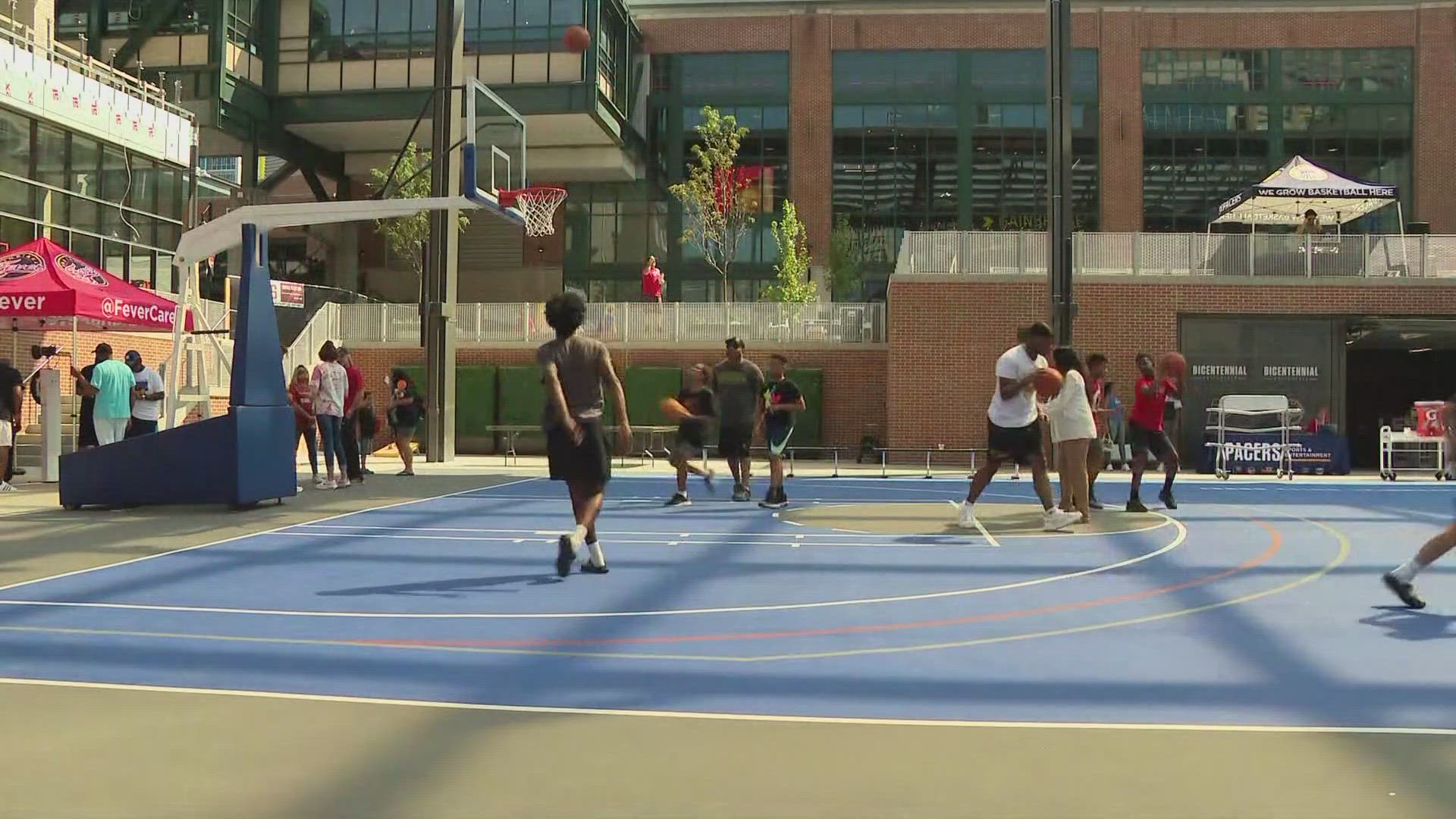 The site hosted a junior hoops clinic for kids plus basketball themed face painting, crafts, and more.