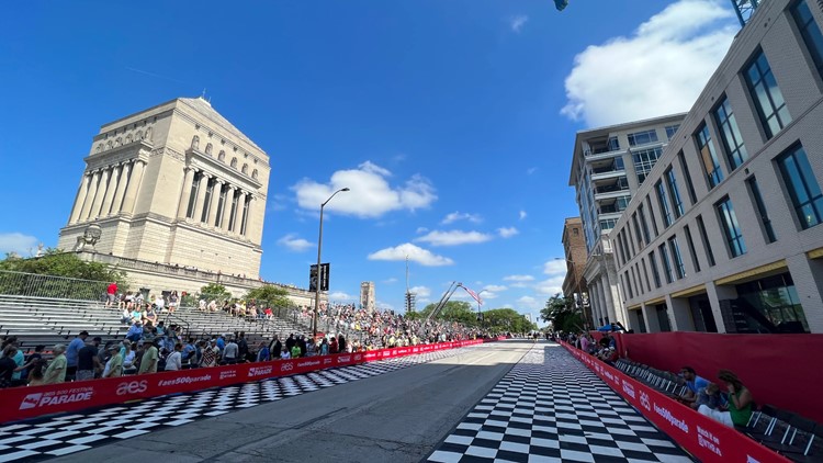 Here's a look at the big moments from the 2022 AES 500 Festival Parade