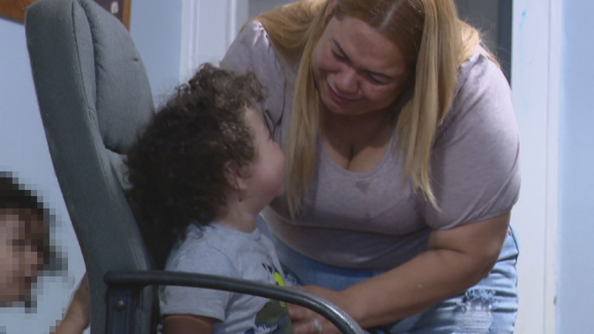 2-year-old stranded in Indiana after parents' deportation | wthr.com