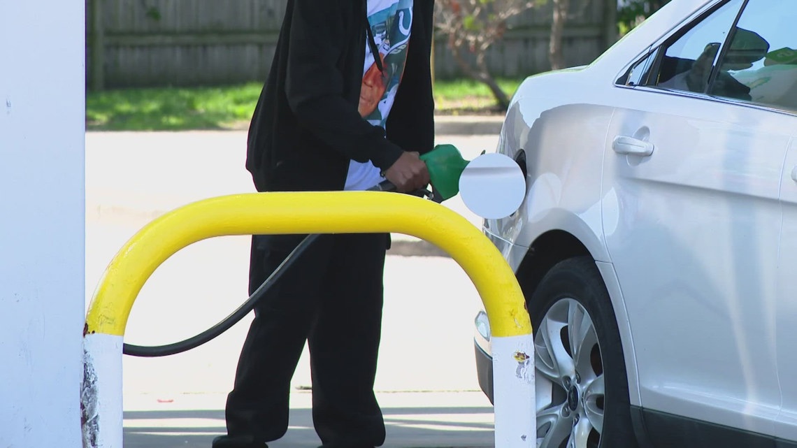 How to tell if Indiana gas stations are passing along tax savings | What's the Deal?