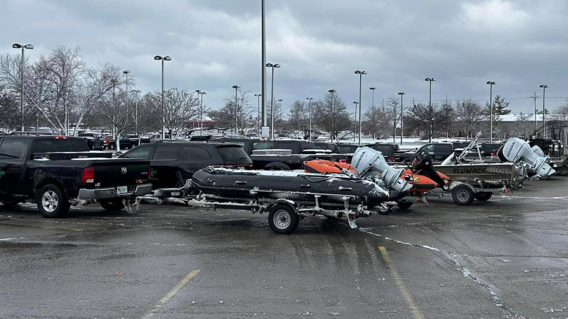 Hoosiers join Kentucky rescue missions as state battles deadly flooding ...