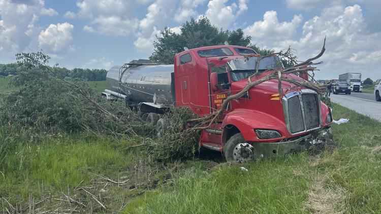 1 dead after semi tanker truck crashes in Hendricks County