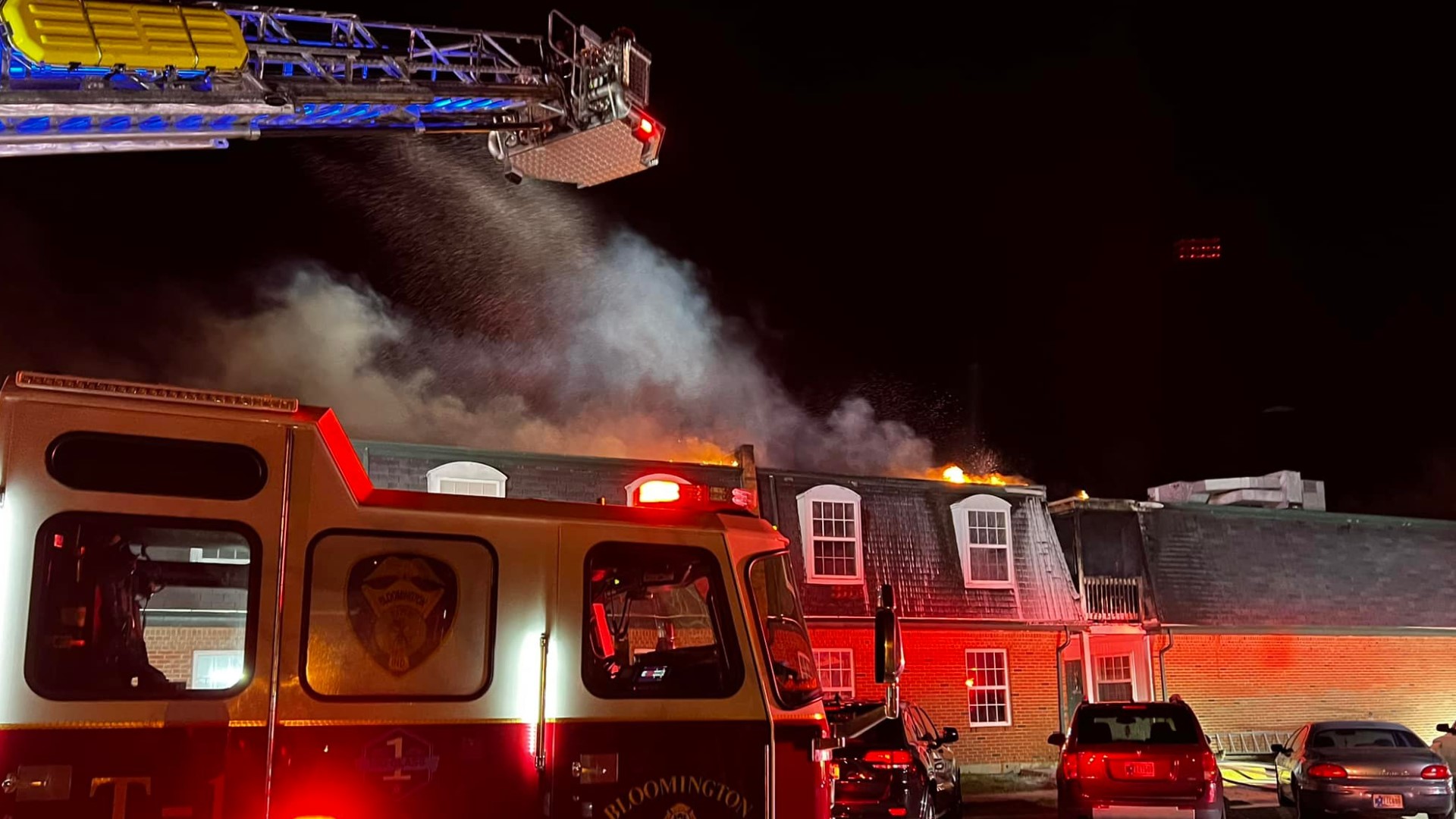 Authorities say a 43-year-old man died in an unattended cooking fire that spread to as many at five apartments.