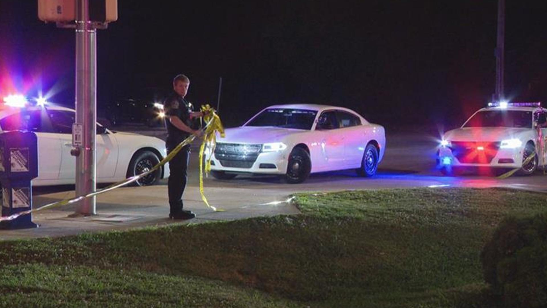IMPD investigating shooting on Indianapolis' northwest side | wthr.com
