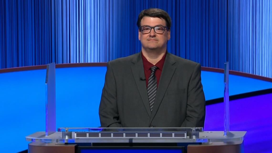 Indianapolis man follows in twin brother's footsteps with 'Jeopardy!' appearance