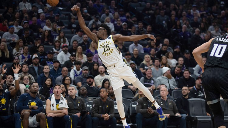 Monk and Barnes score 22 each, Kings beat Pacers