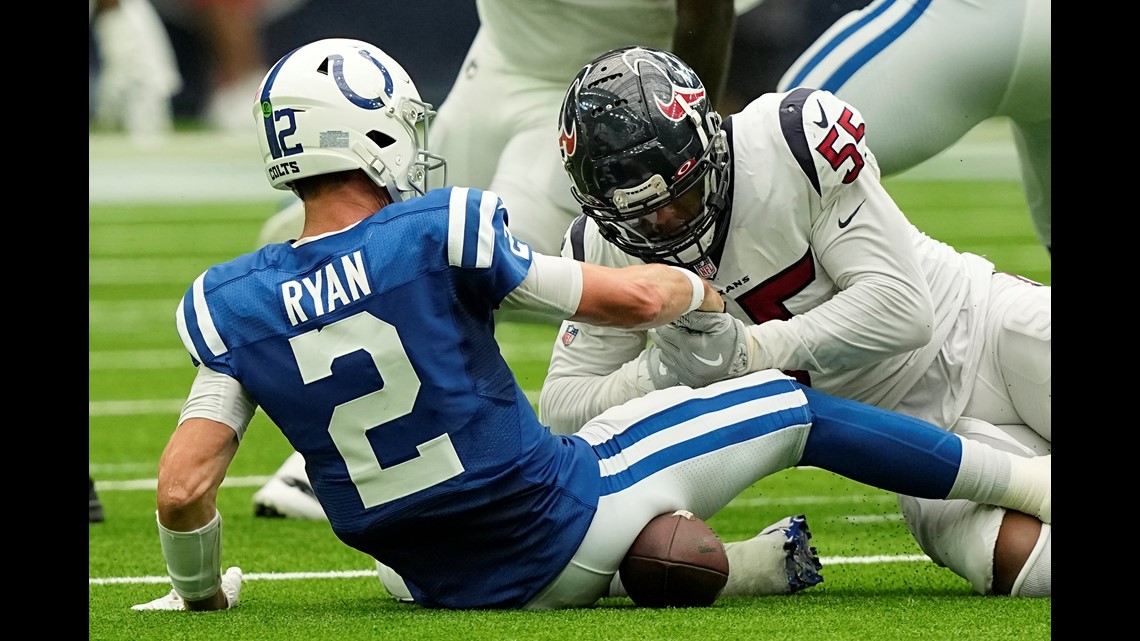 Indianapolis, Indiana, USA. 17th Oct, 2021. Indianapolis Colts defensive  lineman DeForest Buckner (99) pursues the quarterback during NFL football  game action between the Houston Texans and the Indianapolis Colts at Lucas  Oil