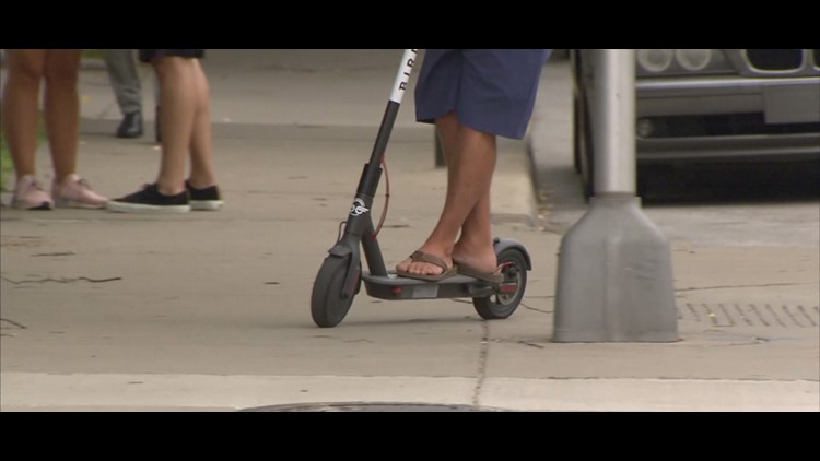 Scooters Banned From Indianapolis Sidewalks Again Wthr Com