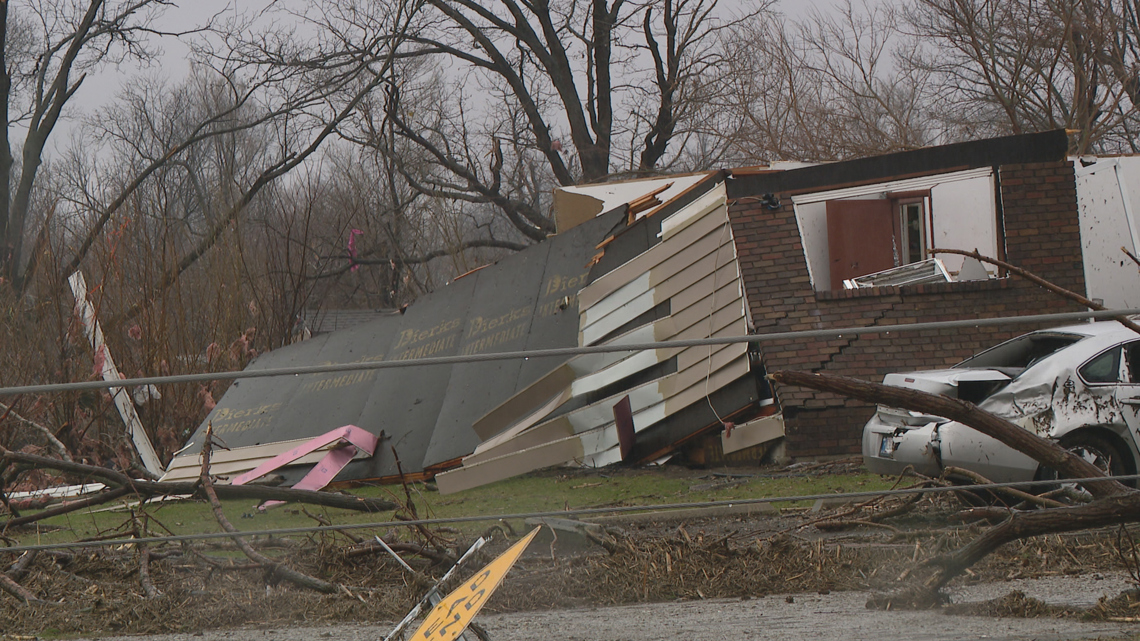 2 dead, 10 injured after tornado touched down in northwestern Indiana