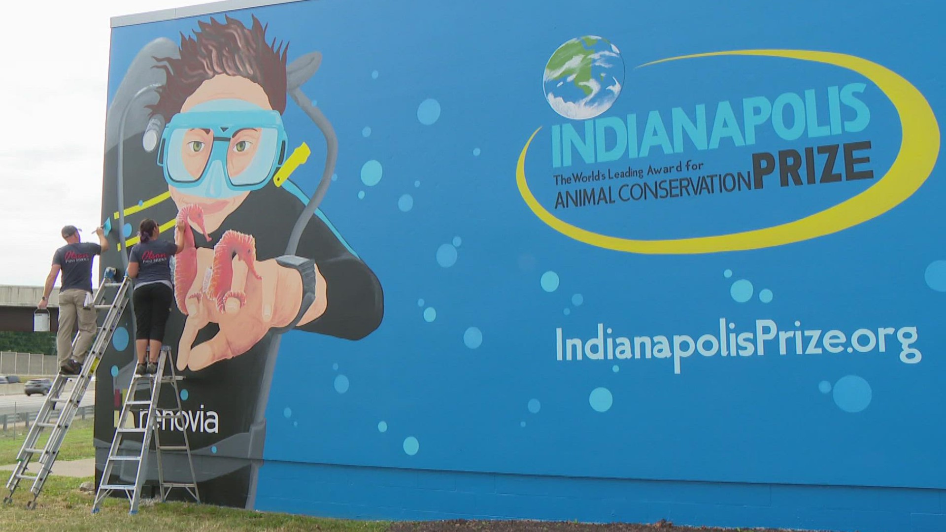 A new mural on Indy's northeast side is honoring one of the world's top conservationists.