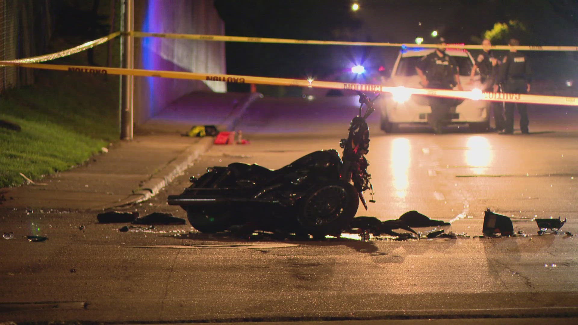Motorcyclist in critical condition after crashing into semi truck in ...