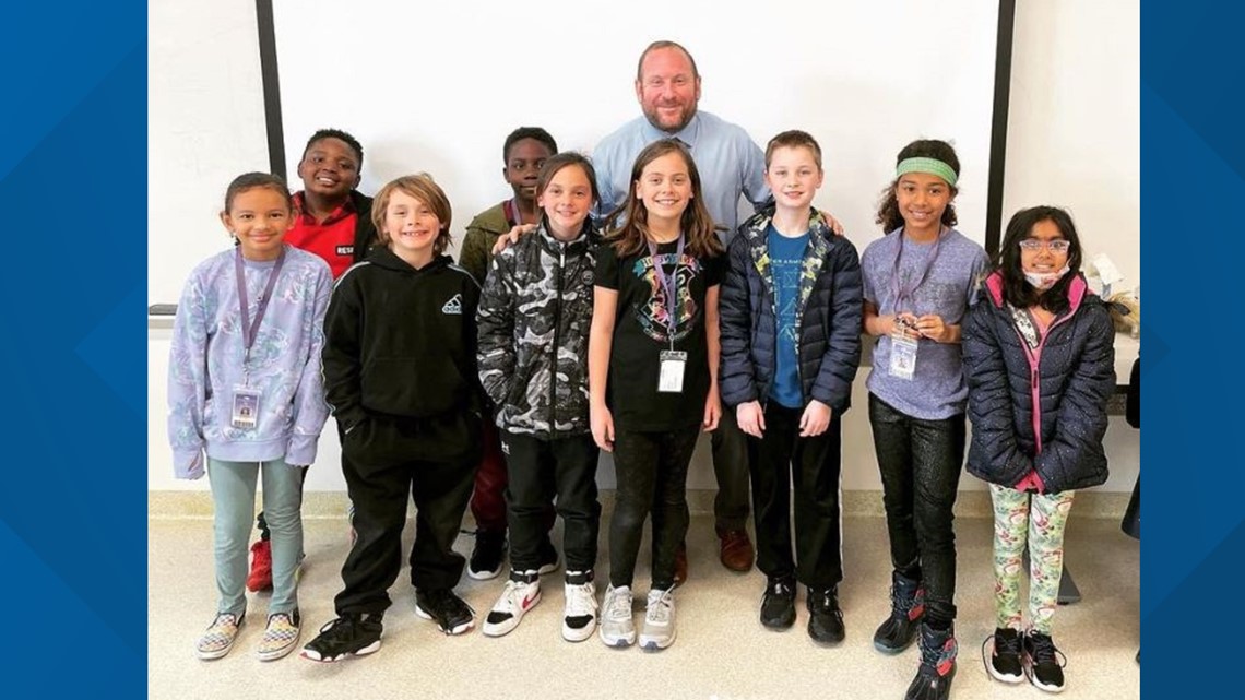 Principal visits with students ahead of Brownsburg elementary school