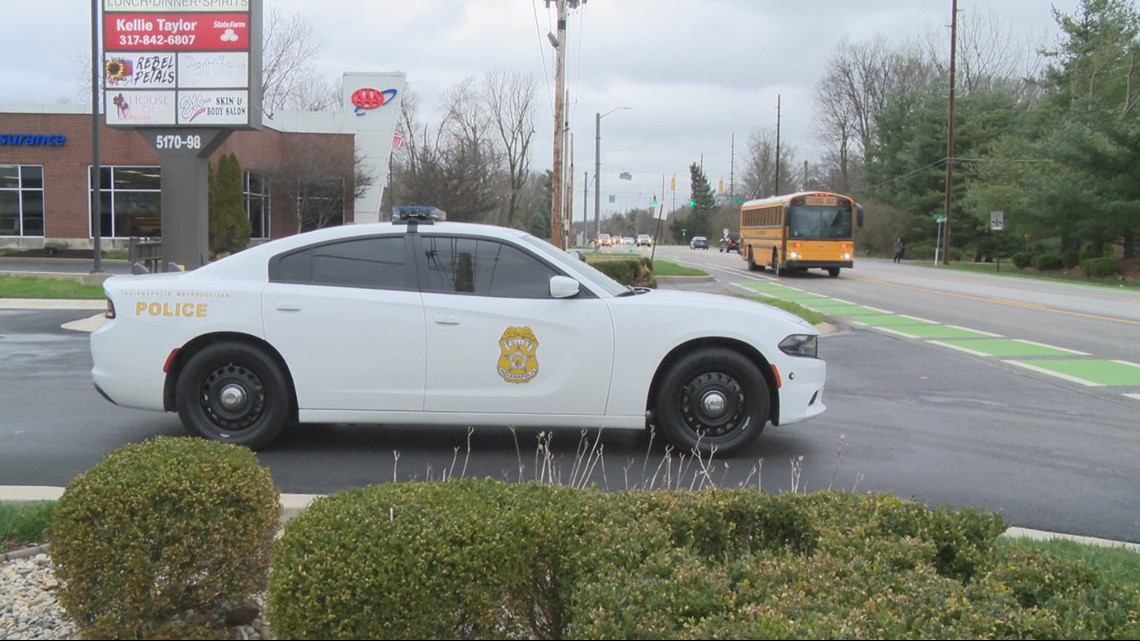 IMPD cracks down on bus stop violations - Vimarsana News