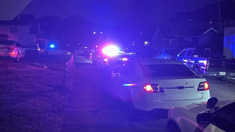 Police investigate body found on Indy’s near west side