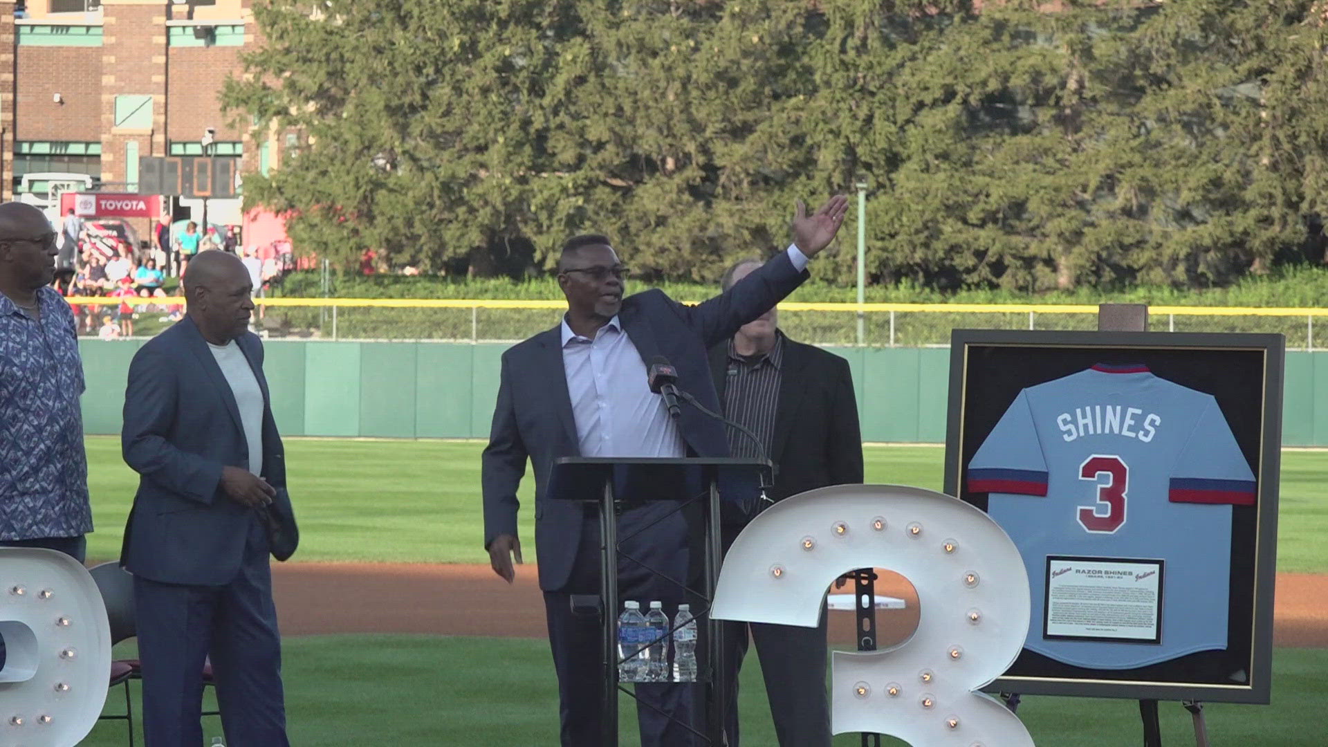 The Indianapolis Indians retired the No. 3 worn by fan favorite Razor Shines in a ceremony Saturday at Victory Field.