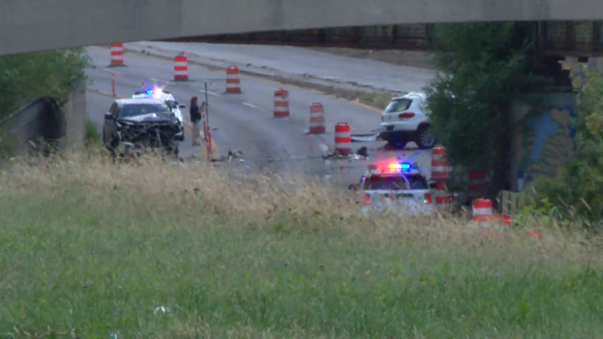 Man killed, 2 others injured in Madison Avenue crash on Indy's south ...
