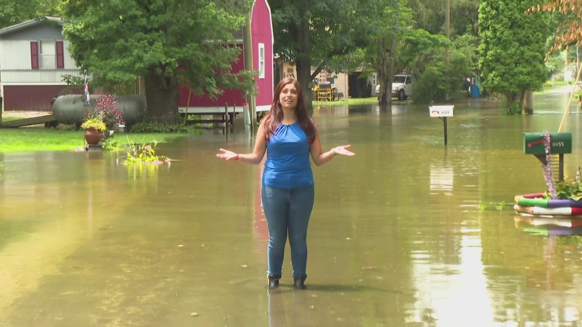 Many people with waterfront homes in White and Carroll Counties are now dealing with the clean up from the flooding.