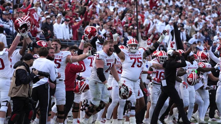 Hoosiers stay No. 2, Irish move up to No. 9 amid AP Top 25 shakeup
