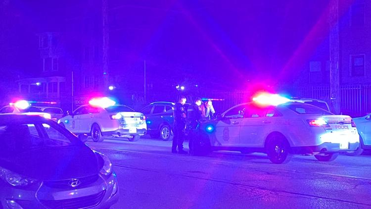 2 shot, 1 fatally, at near north Indianapolis apartment complex