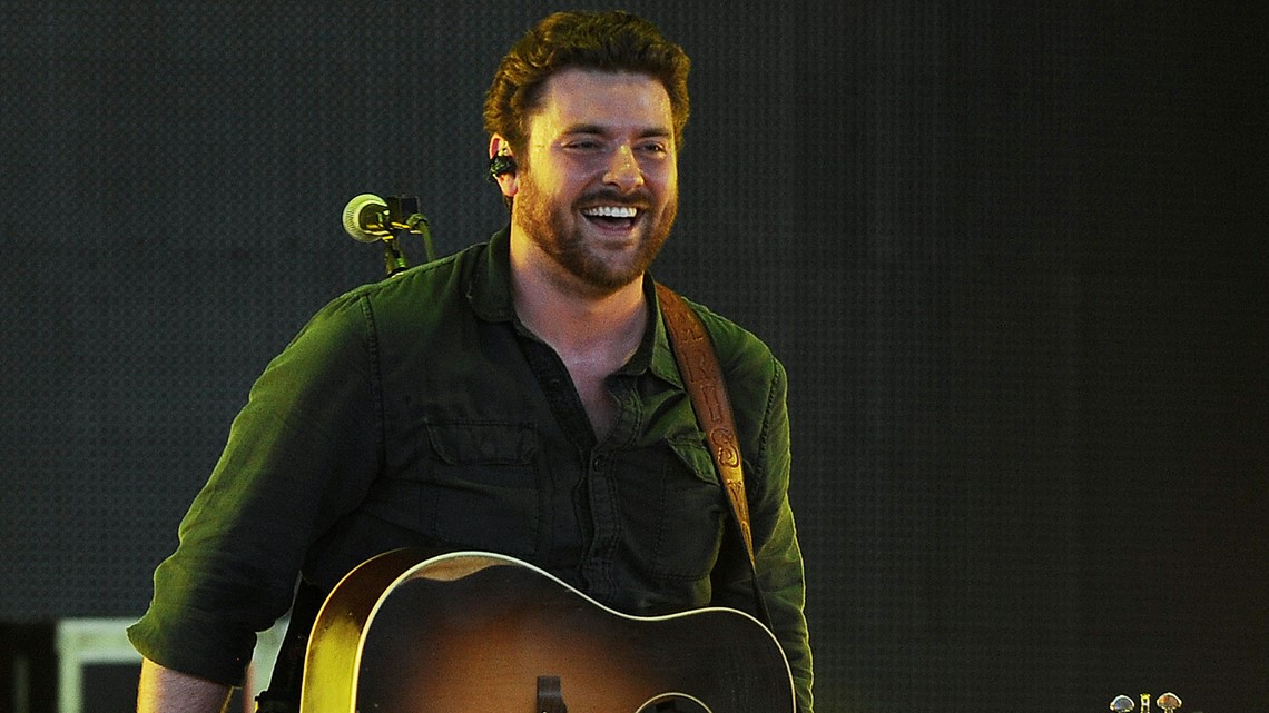 Chris Young performing in downtown Indianapolis | wthr.com