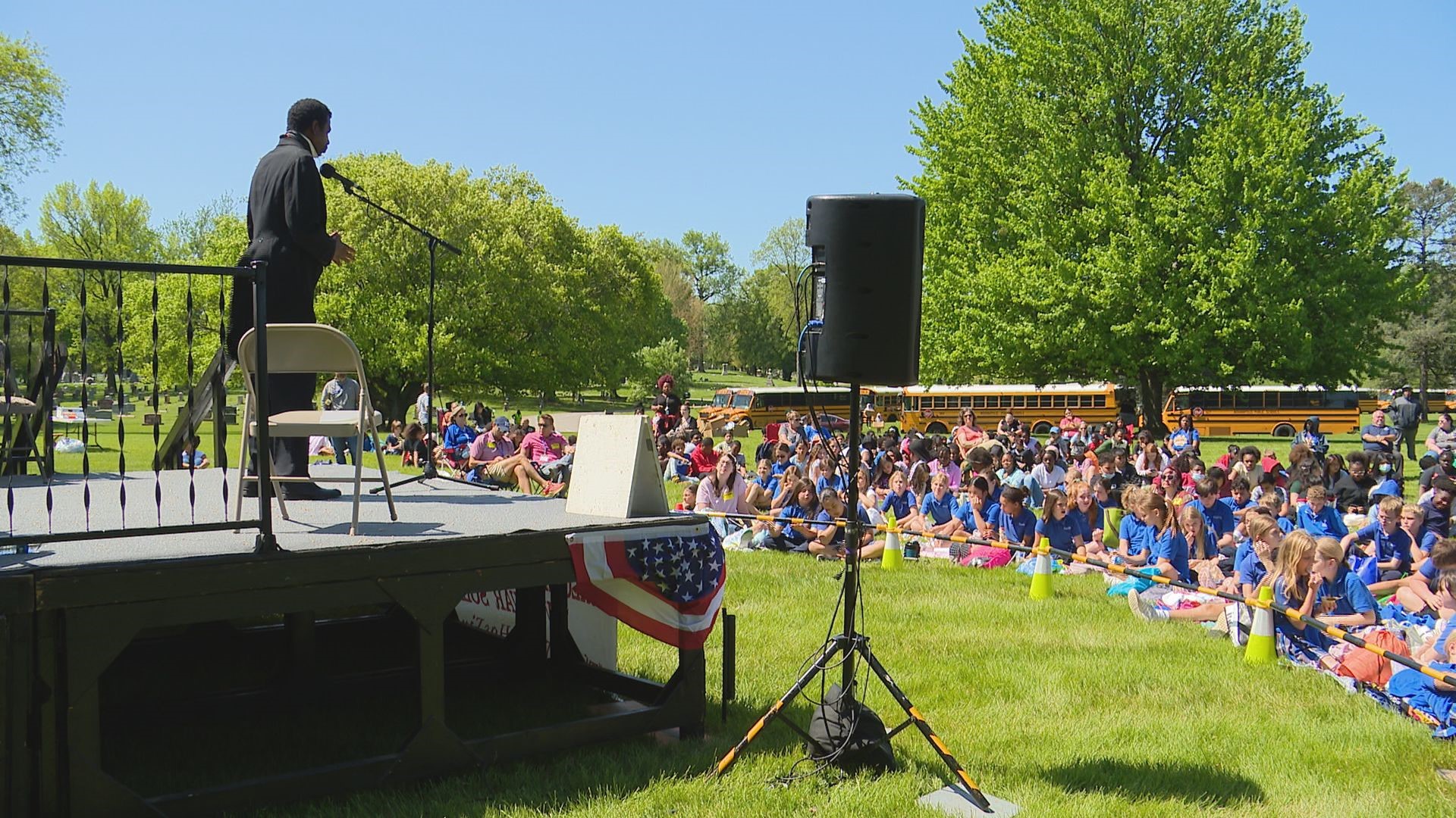 Nearly 1,000 5th and 6th graders from IPS got a hands on history lesson right here in Indianapolis.