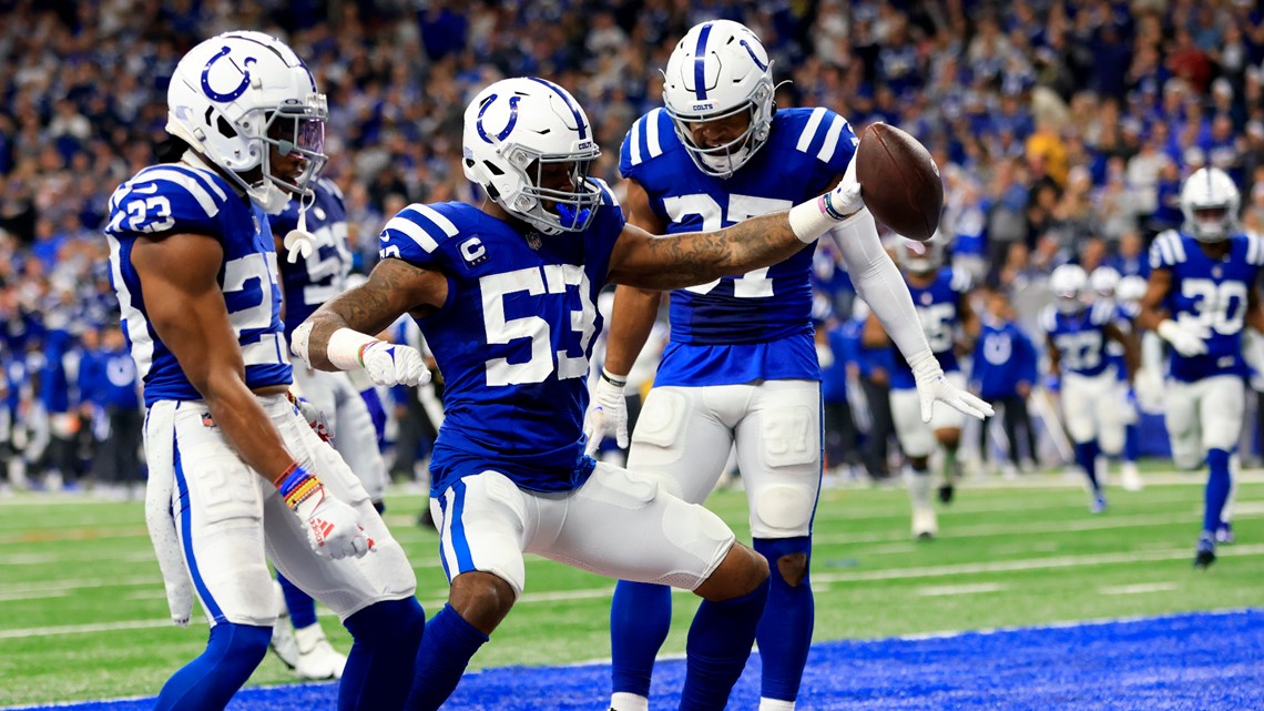 Indianapolis Colts take on old nemesis, New England Patriots