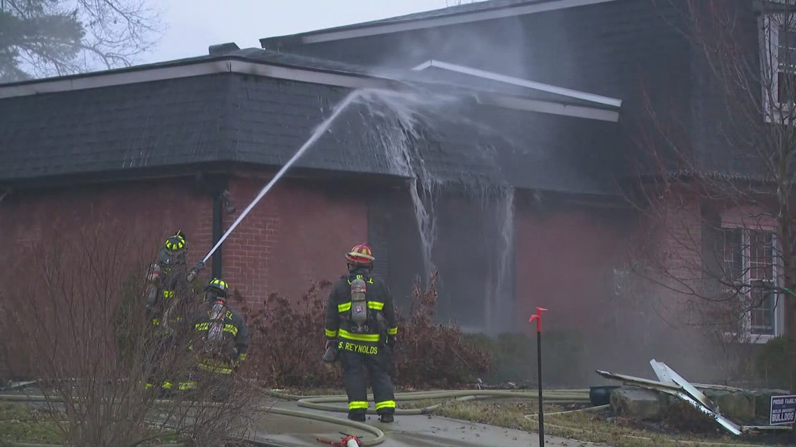Carmel firefighters battle large house fire | wthr.com