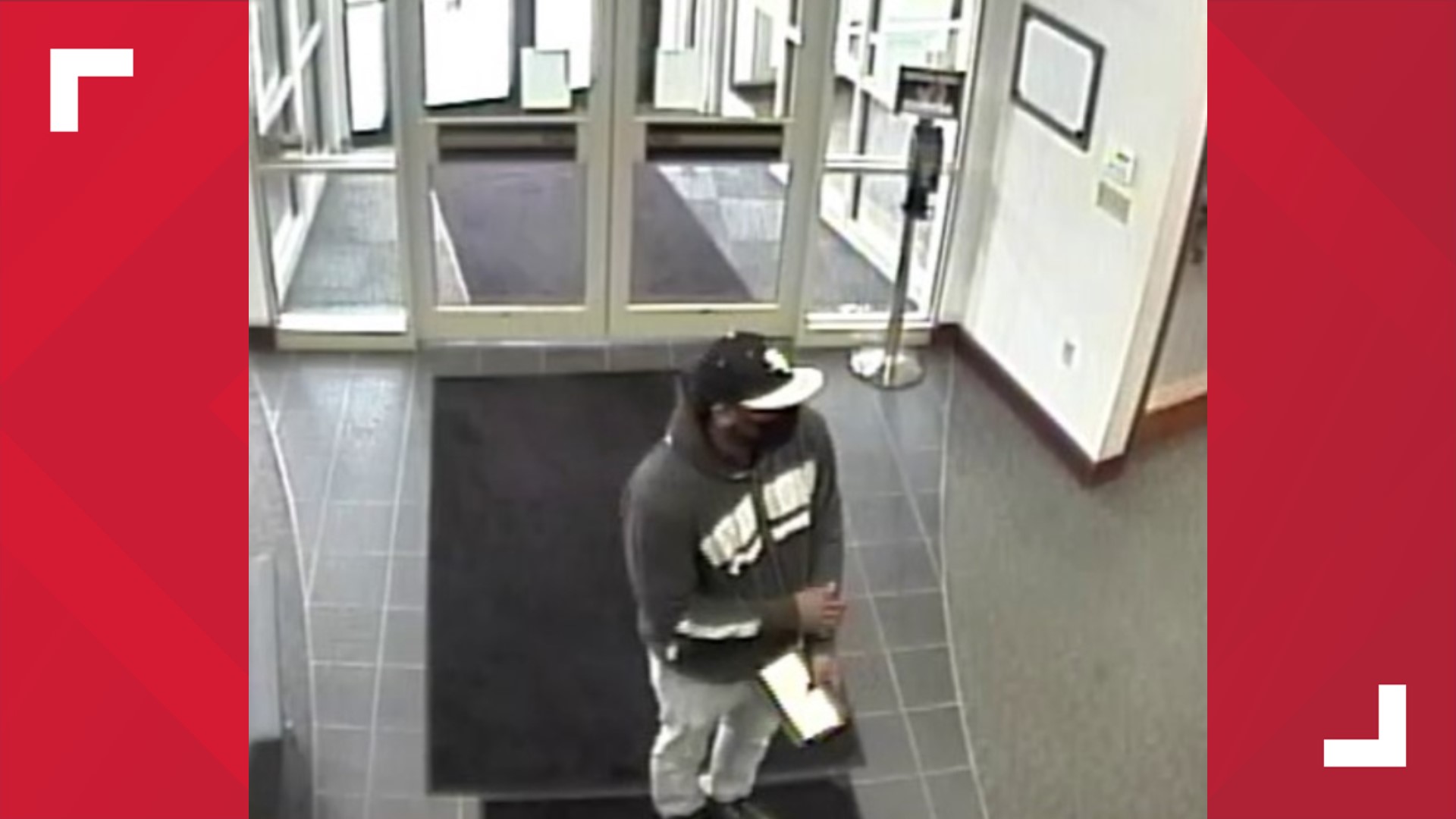 Police looking for suspect in armed bank robbery in Anderson | wthr.com